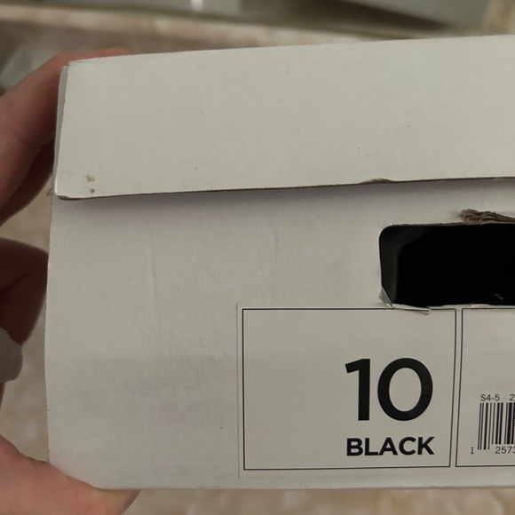 NIB Banana Republic Mya Black Leather Heels - Size 10 - Picture 2 of 5